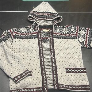 Cozy Hooded Knit Cardigan with Patterned Design
